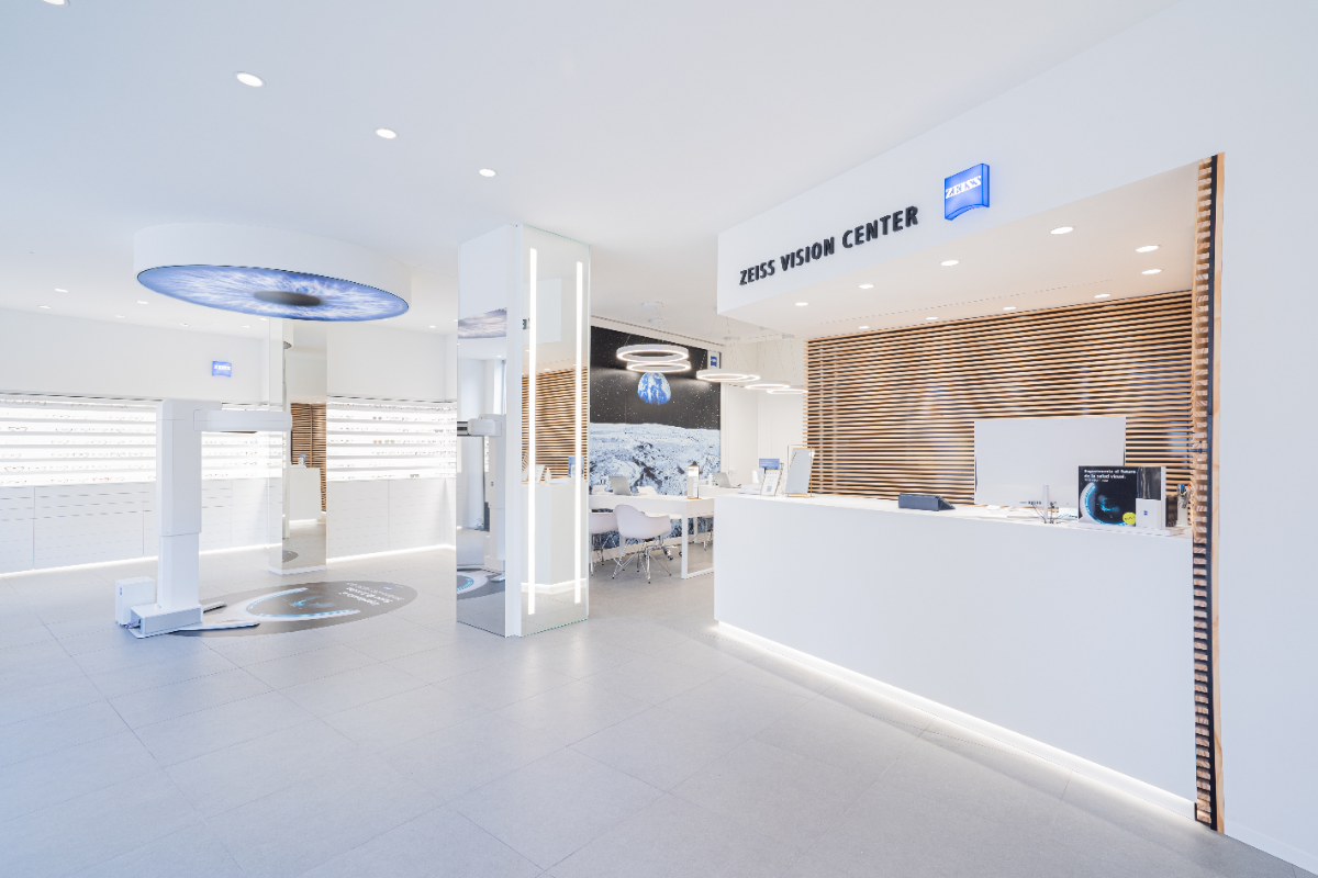 el-innovador-zeiss-vision-center-llega-a-malaga