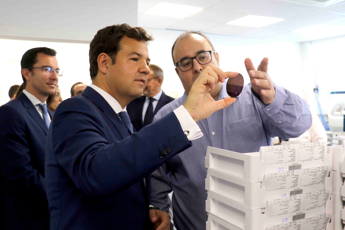 el-alcalde-de-las-rozas-visita-cione-grupo-de-opticas-con-motivo-de-s